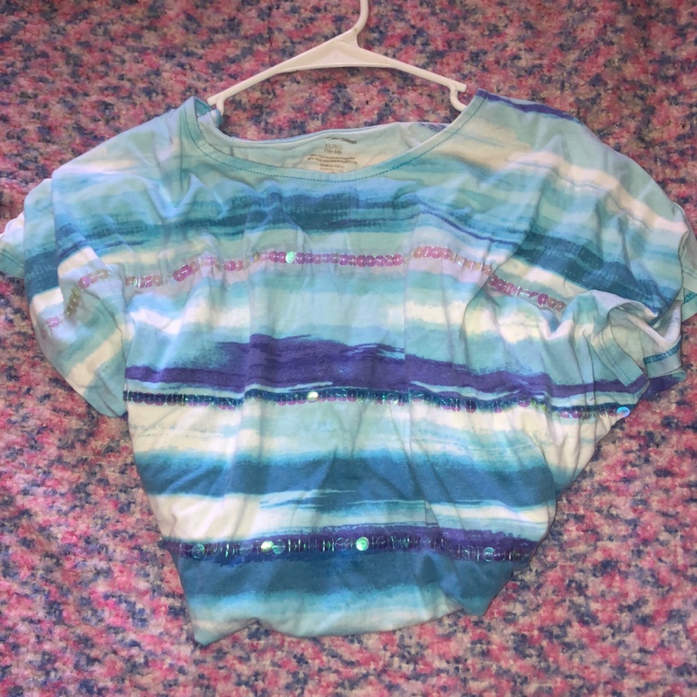 Ocean theme beach shirt with thread on shinies